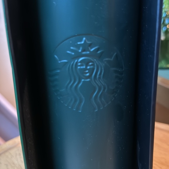 Starbucks, Tumblr 2022 - Picture 2 of 4